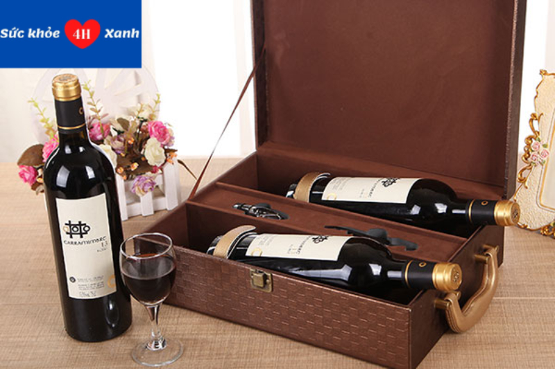 Rượu là món quà được nhiều người yêu thích đặc biệt là các sếp nam.